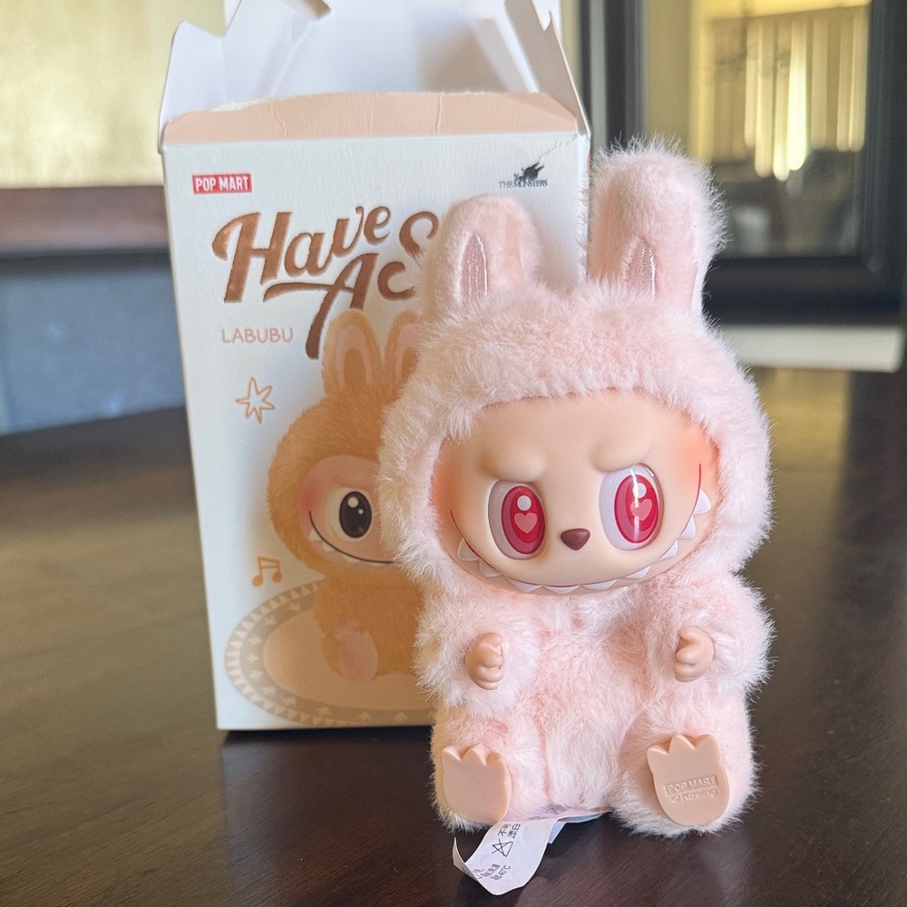 Pop Mart Labubu DaDa authentic